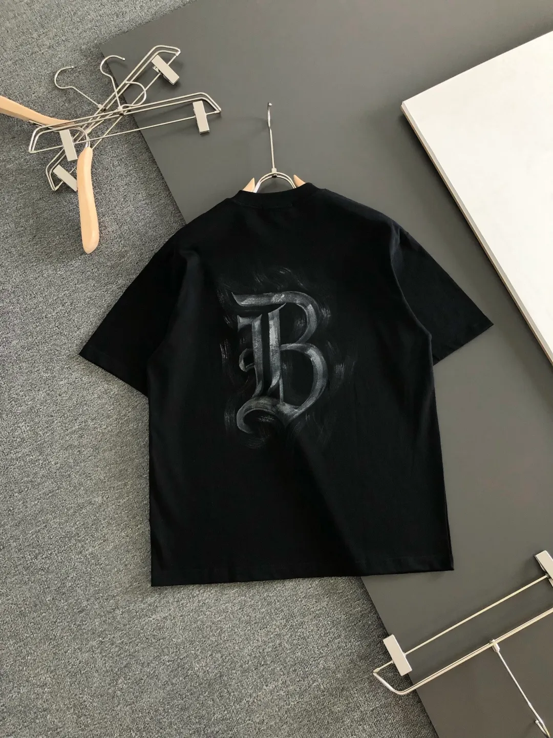 BAL 2026SS New Arrival T ， 300 ， 。 Same Style ， 。Size：M-XXXL
